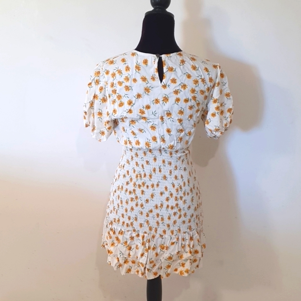 My Girl Size 8 Yellow and White Floral Dress - Picture 4 of 8